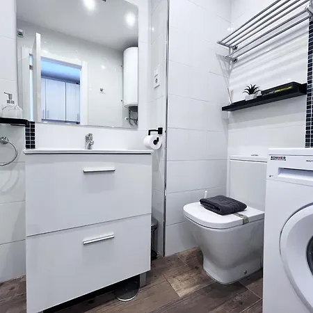 Appartement Style & Comfort In - Pool Available Seasonally *
