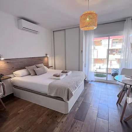 Style & Comfort In - Pool Available Seasonally Appartement Benalmádena